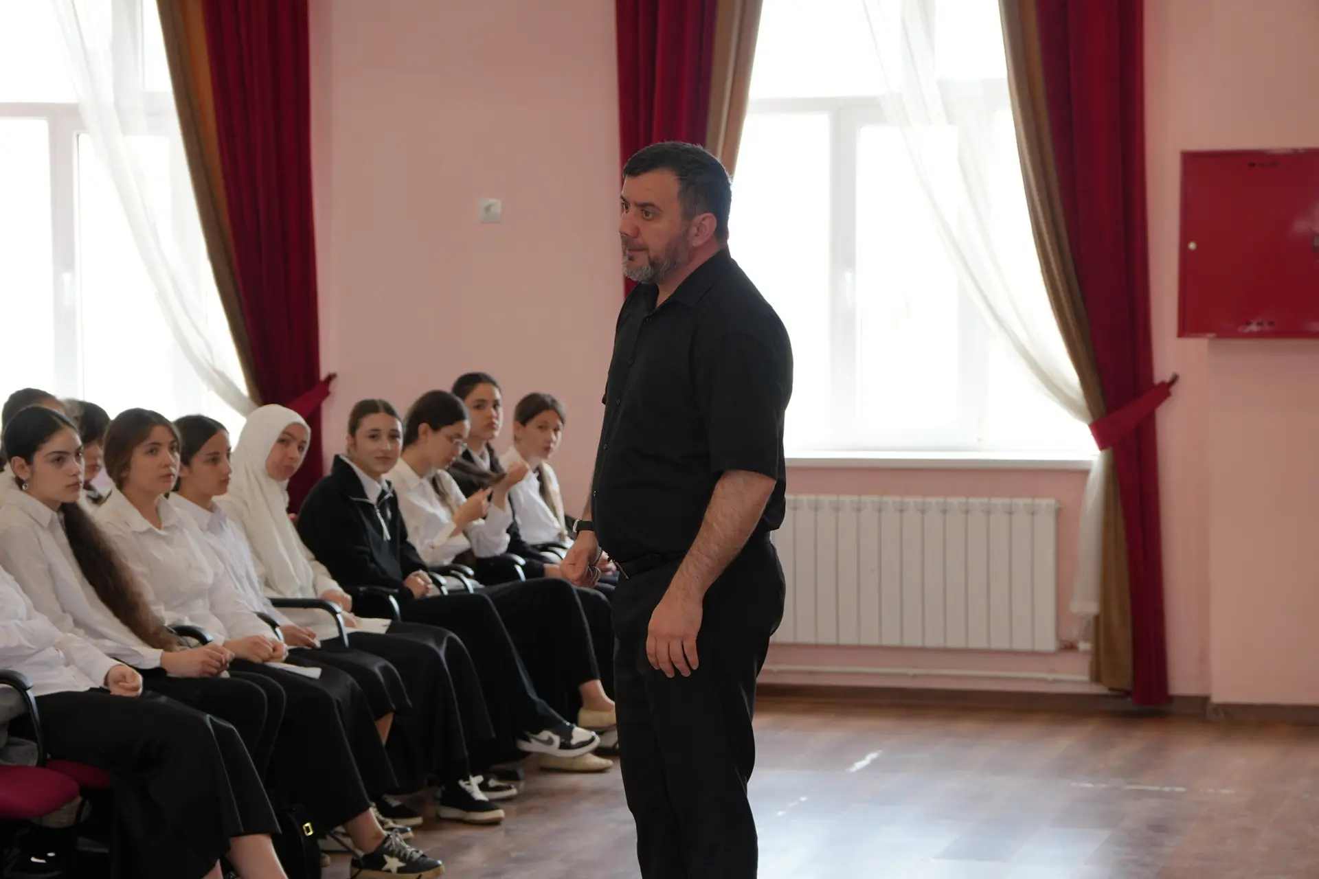 В Махачкале обсудили профилактику экстремизма и правовое просвещение молодежи